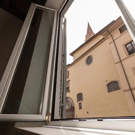 Signoria Apartment *