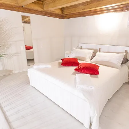 Signoria Apartment *